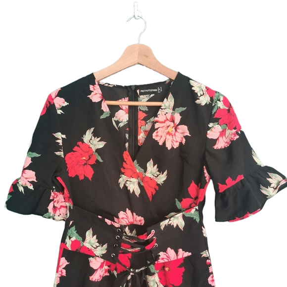 Pretty Little Thing Black Corset Floral Swing Dress PLT Size 8 - Picture 2 of 10